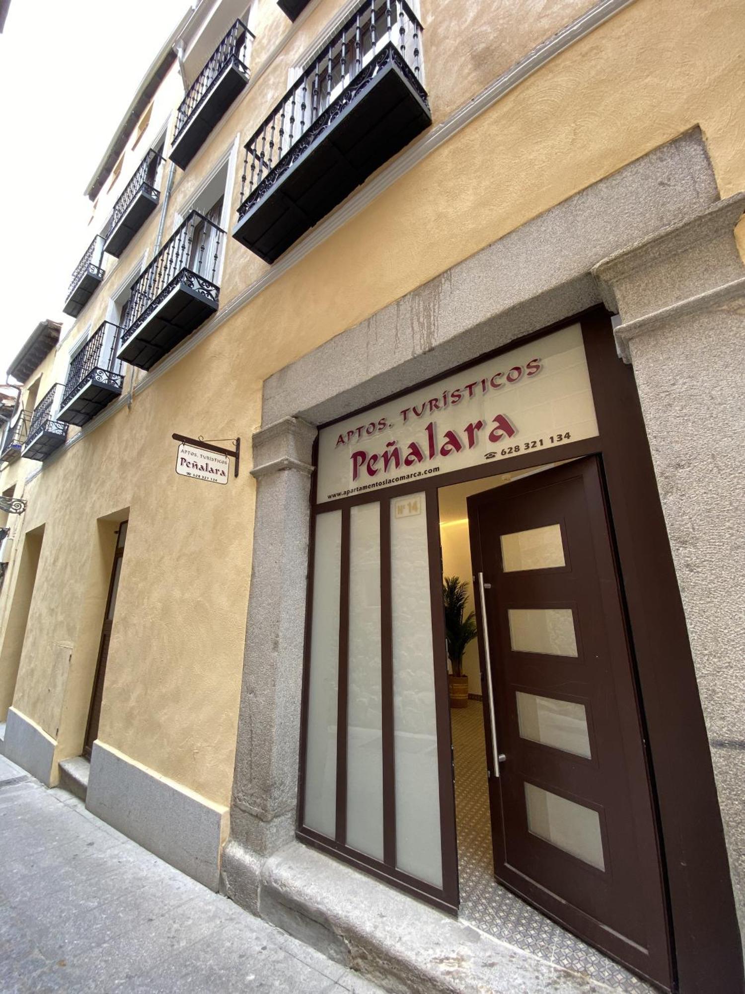Apartamentos Penalara Сеговия Екстериор снимка
